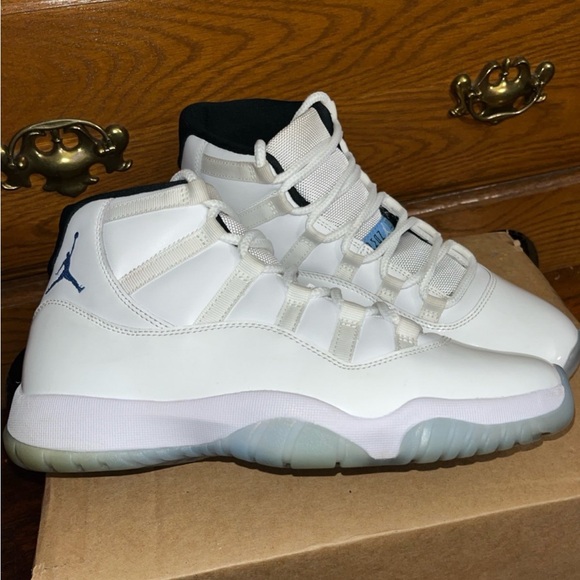 Jordan Other - Jordan Retro 11 Columbia (2024)